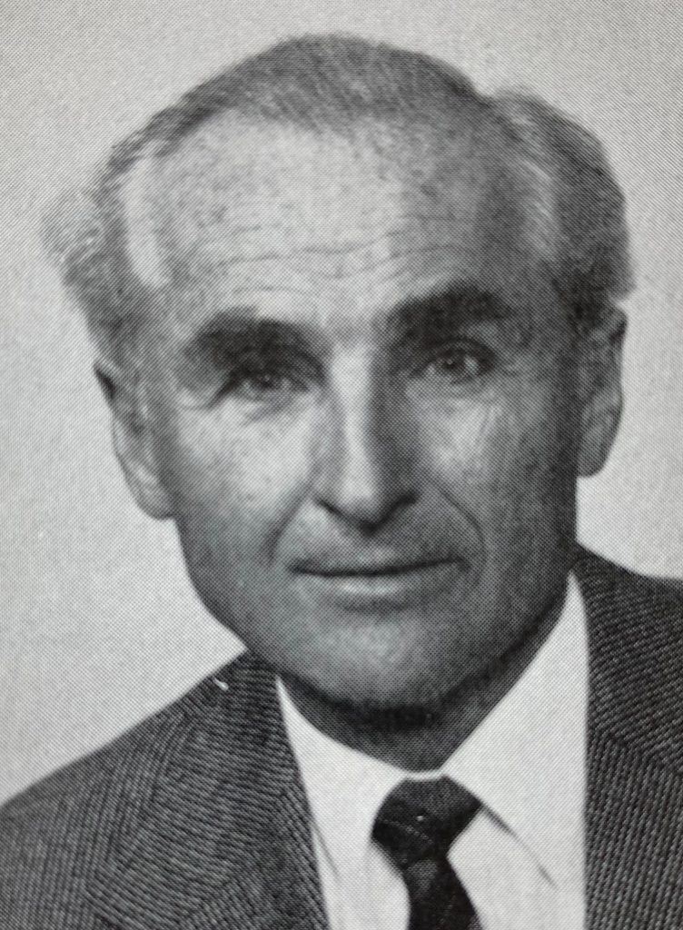 Für diese Stadtwerke-Direktoren und Geschäftsführer hat Michaela Otto gearbeitet:
Hermann Karch, kaufm. Direktor/Geschäftsführer der Stadtwerke Tübingen 1974-94