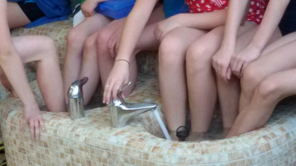 ZiSch-Klasse in der Sauna des Hallenbads Nord