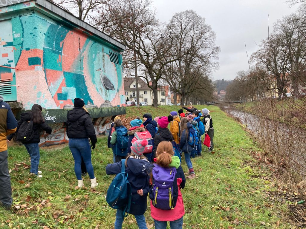 Graffiti-Spaziergang an der Steinlach von Trafo zu Trafo