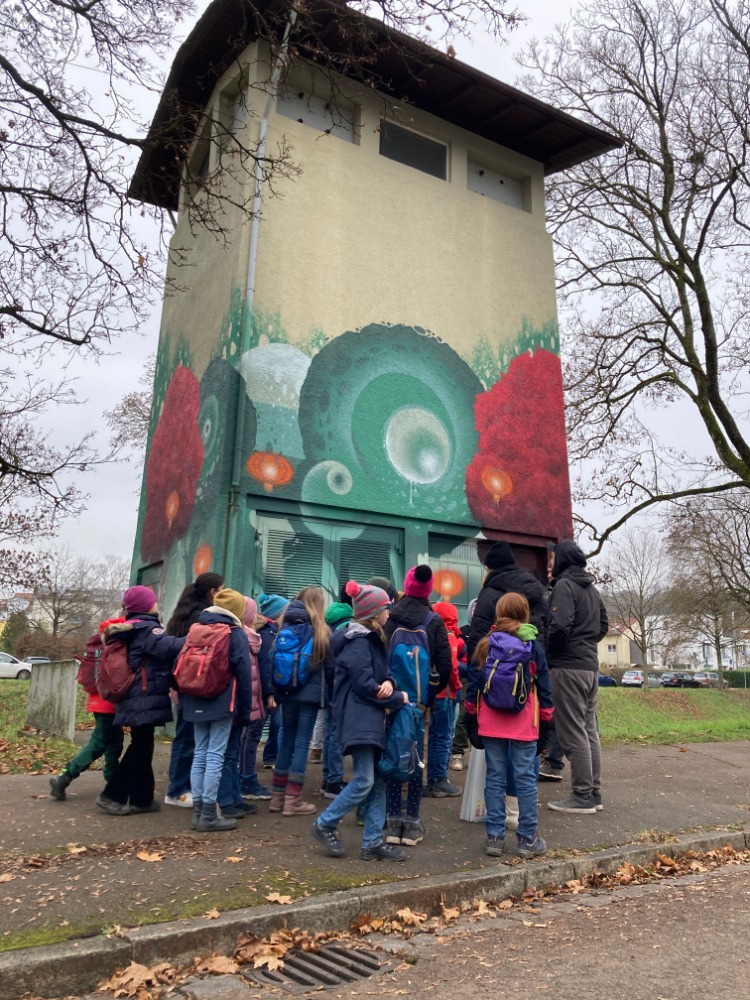 Graffiti-Spaziergang an der Steinlach von Trafo zu Trafo