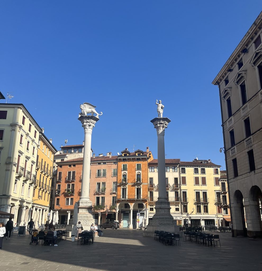 Mit Erasmus in Vicenza, Piazza dei Signori
