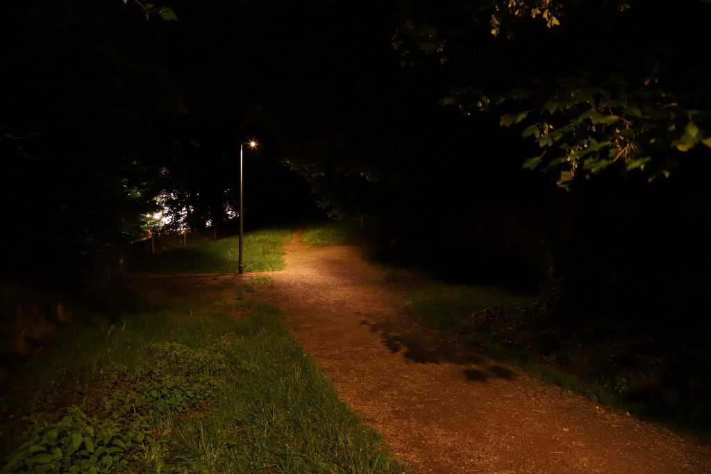 Gedimmtes Licht am Hasengraben beim Tübinger Schloss